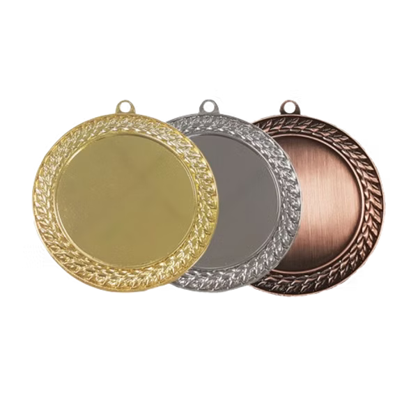 Médaille M707 – 70 mm, disponible en 3 couleurs, personnalisable avec emblème 50 mm et texte au dos. Motif laurier victoire - métal