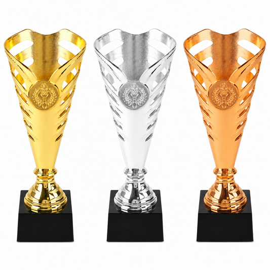 Coupe en PVC de haute qualité disponible en 3 couleur or argent et bronze - avec gravure 
TopTrophy - Suisse